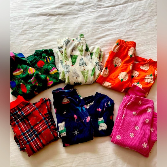 Holiday Kids Pajama Set - Picture 1 of 7
